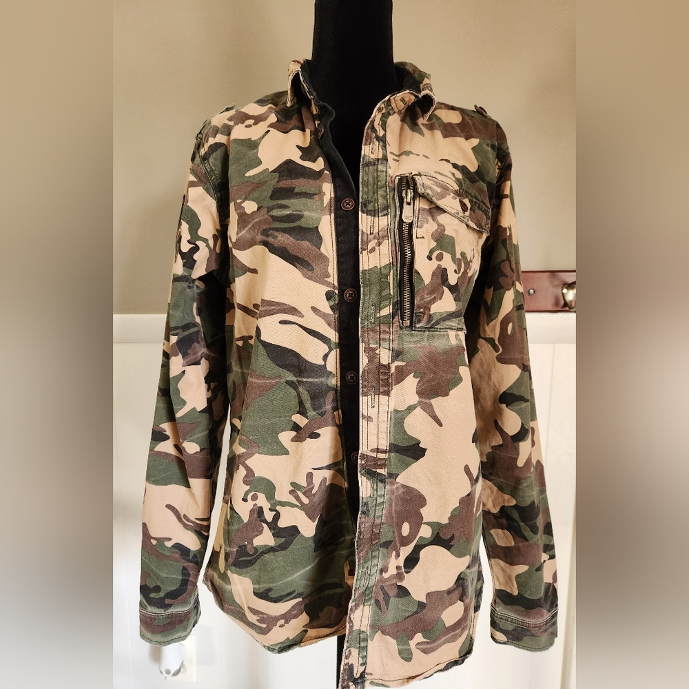 Camouflage Button-Up Jacket